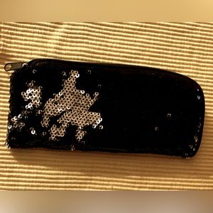 Eye Glass Case, Zippered with Sequins.  (NEW)